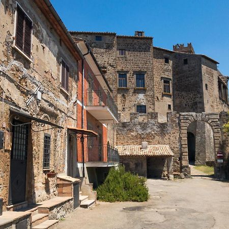 Montecalvello Casa Vacanze La Piazzetta Del Castello מראה חיצוני תמונה